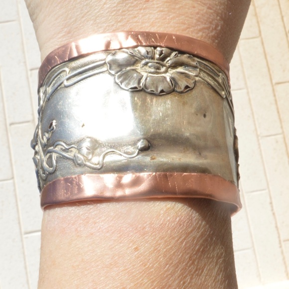 Antique Nouveau Floral Sterling Silver Bracelet - Picture 2 of 7